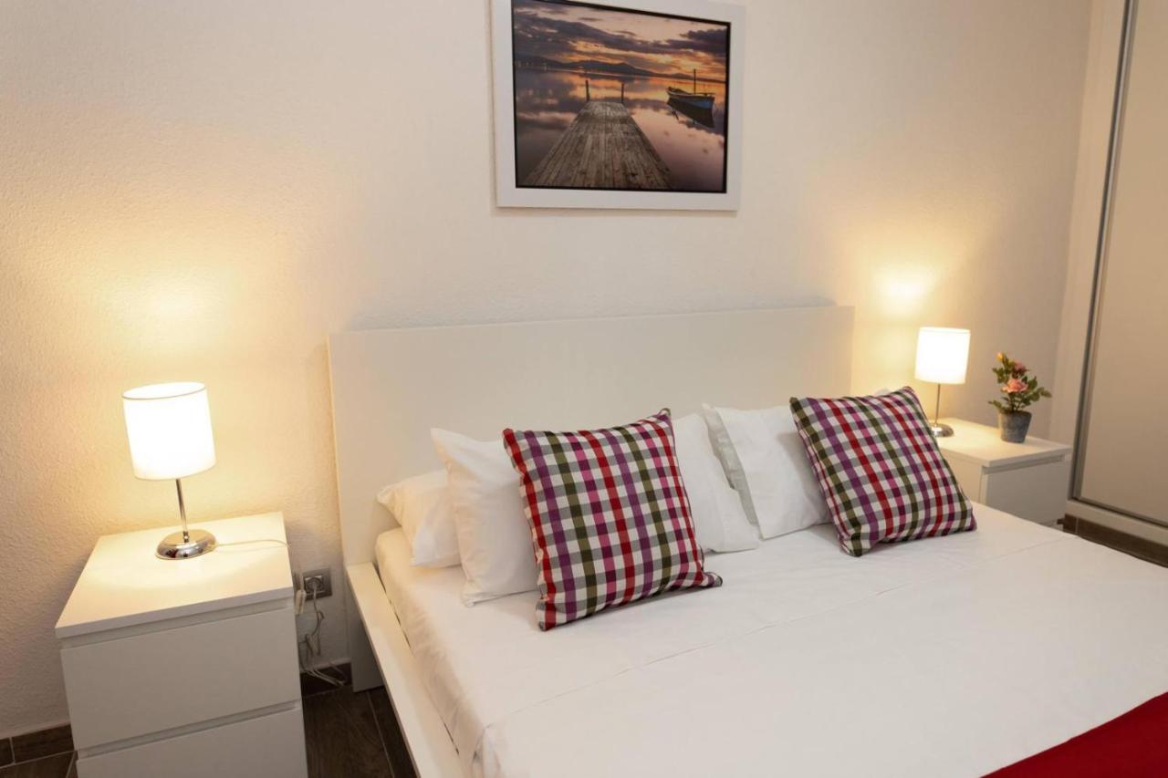 Modern Apartment With Pool And Wifi Playa Feñabe Eksteriør billede